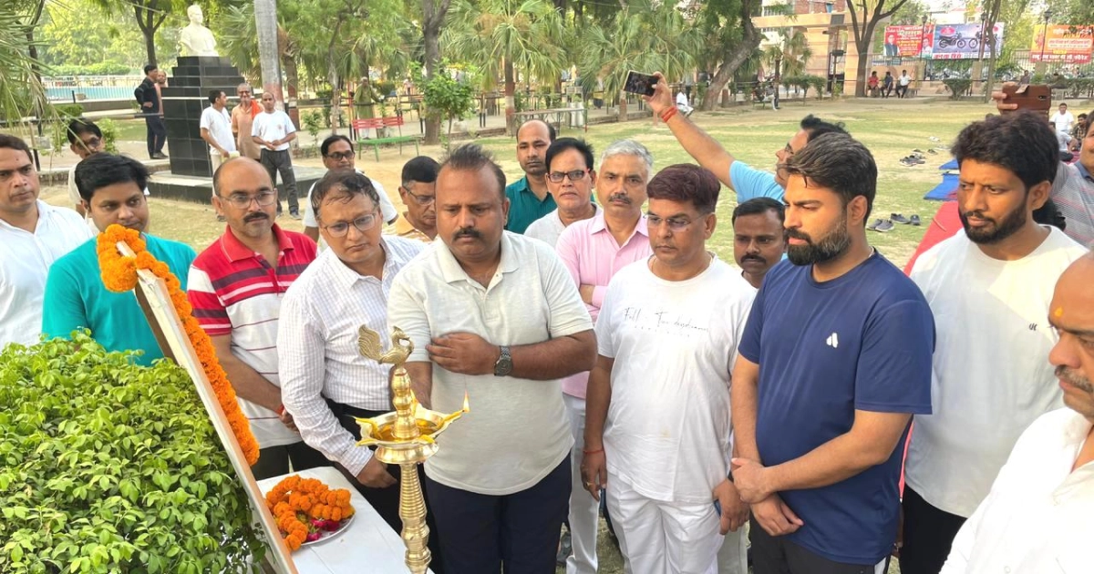भाजपा जिलाध्यक्ष एवं सीडीओ ने किया योग सप्ताह दिवस का शुभारम्भ