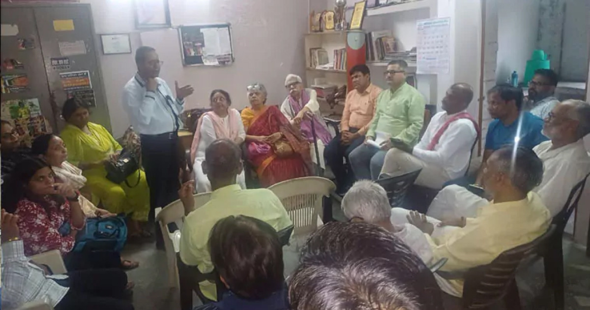 हैदर कैनाल की बस्तियों को बेदखली का लोकतांत्रिक प्रतिवाद